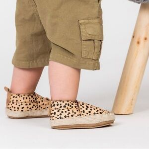 Pretty Brave Espadrilles Safari Spot Baby Shoe Size Small NWOT